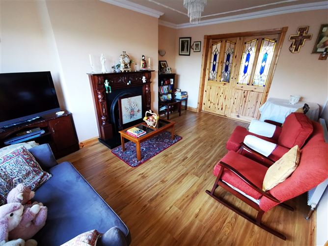 12 The Crescent, Churchfield, Knock, Co. Mayo