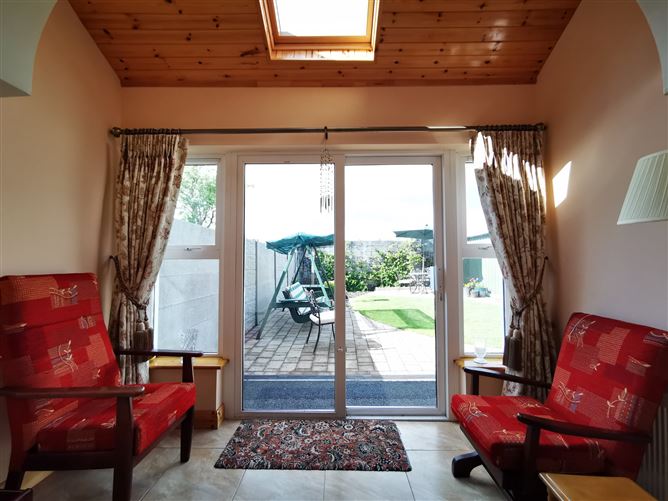 12 The Crescent, Churchfield, Knock, Co. Mayo