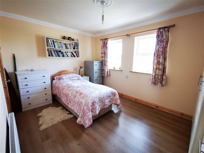 12 The Crescent, Churchfield, Knock, Co. Mayo