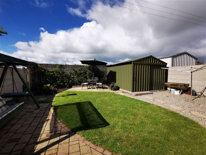 12 The Crescent, Churchfield, Knock, Co. Mayo