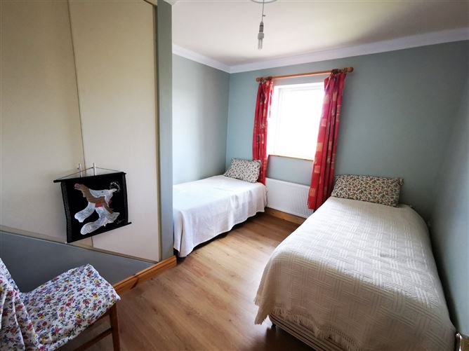 12 The Crescent, Churchfield, Knock, Co. Mayo