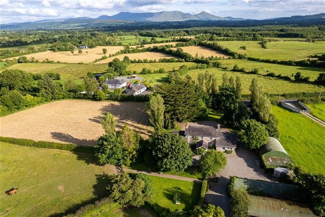 Knockara Stables On C.31acres, Knockara, Clashdrumsmith, Emly, Co. Tipperary