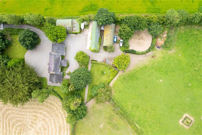 Knockara Stables On C.31acres, Knockara, Clashdrumsmith, Emly, Co. Tipperary