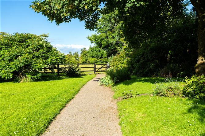 Knockara Stables On C.31acres, Knockara, Clashdrumsmith, Emly, Co. Tipperary