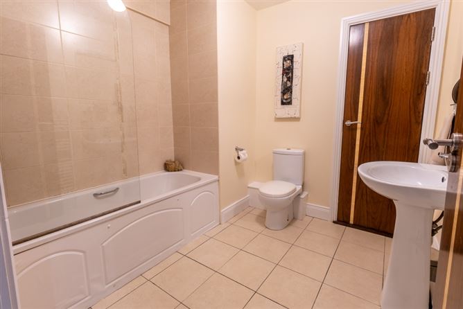 515 The Heron, The Sanctuary, Jacobs Island, Blackrock, Cork