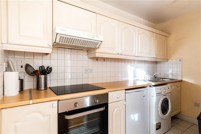 15, 64 Mountjoy Square, Mountjoy Square, Dublin 1