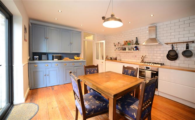 Cuil Ce Leabhair, 32 Drumcondra Road Upper, Drumcondra, Dublin