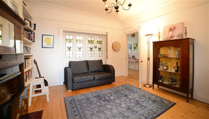 Cuil Ce Leabhair, 32 Drumcondra Road Upper, Drumcondra, Dublin