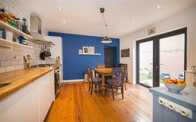 Cuil Ce Leabhair, 32 Drumcondra Road Upper, Drumcondra, Dublin