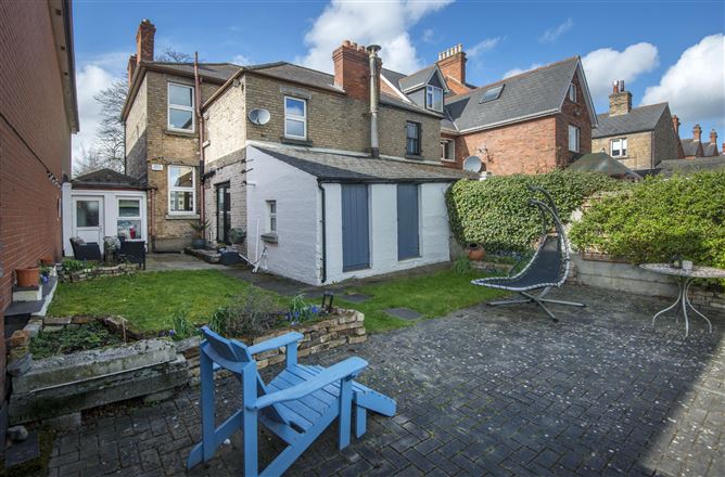 Cuil Ce Leabhair, 32 Drumcondra Road Upper, Drumcondra, Dublin