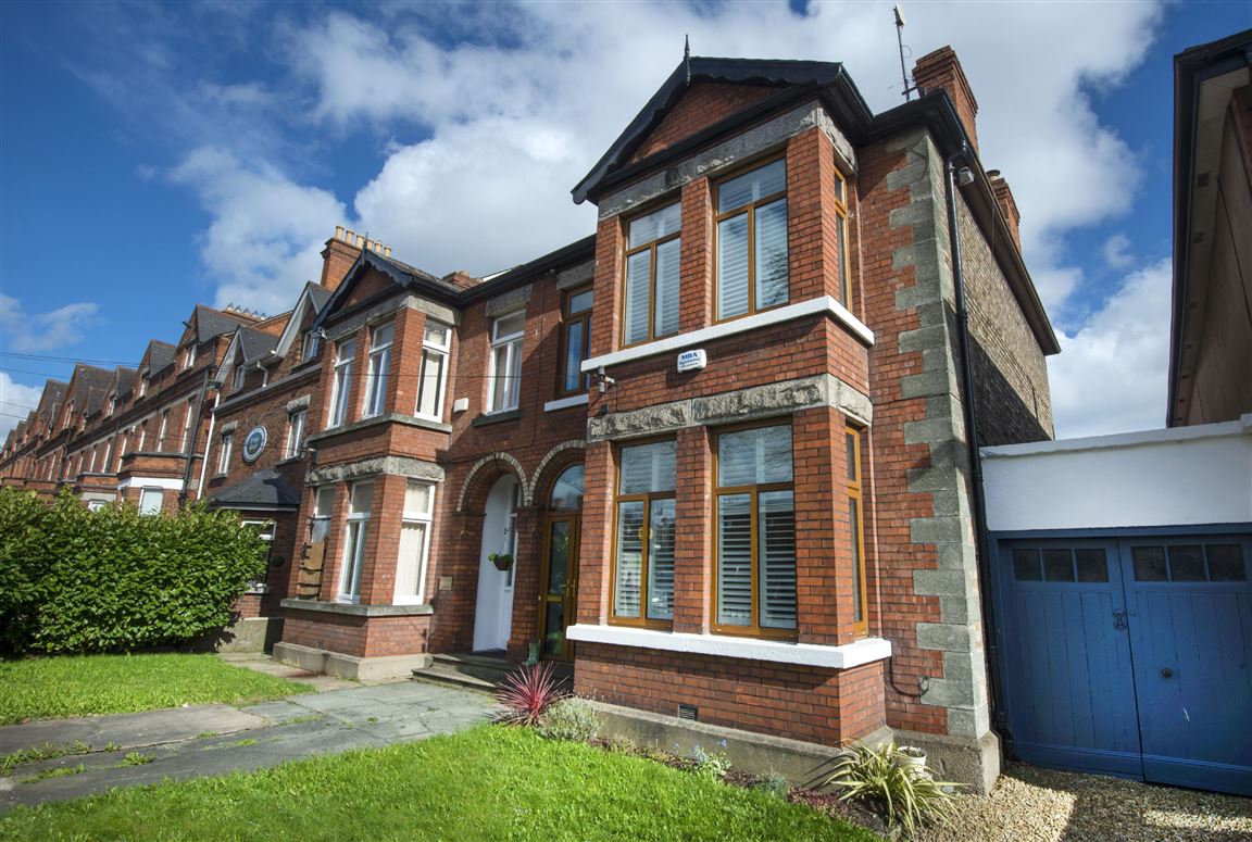 Cuil Ce Leabhair, 32 Drumcondra Road Upper, Drumcondra, Dublin