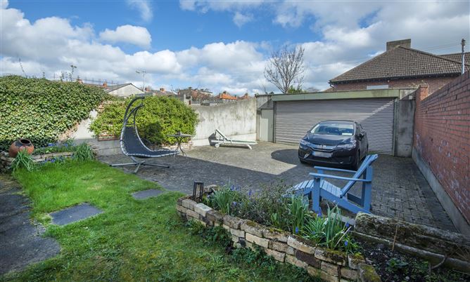 Cuil Ce Leabhair, 32 Drumcondra Road Upper, Drumcondra, Dublin