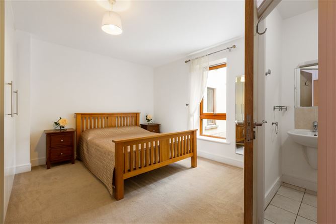 2A Belarmine Drive, Stepaside, Dublin 18