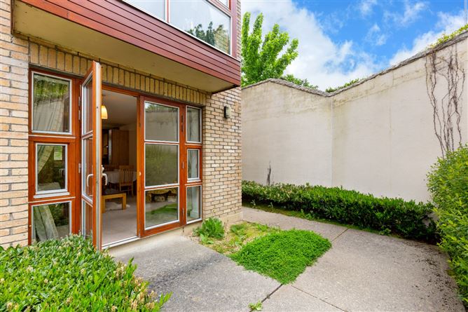 2A Belarmine Drive, Stepaside, Dublin 18
