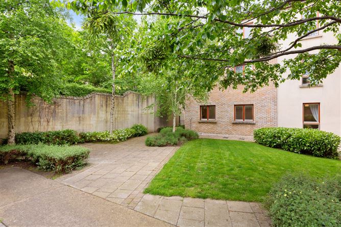 2A Belarmine Drive, Stepaside, Dublin 18