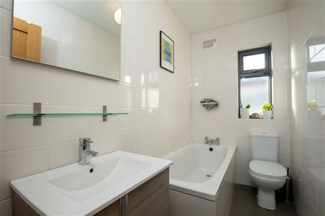 93 Seaview Avenue east , East Wall, Dublin 3