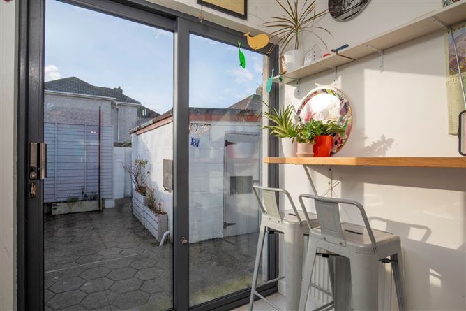 93 Seaview Avenue east , East Wall, Dublin 3