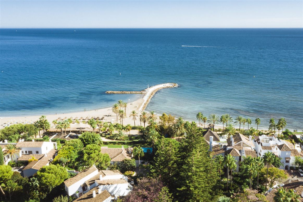 Marbella, Marbella Golden Mile, Puente Romano, Spain
