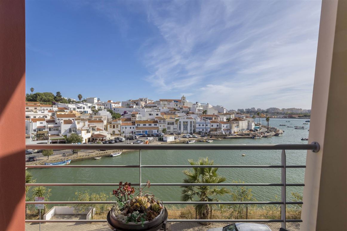 Baraco, Ferragudo, Algarve
