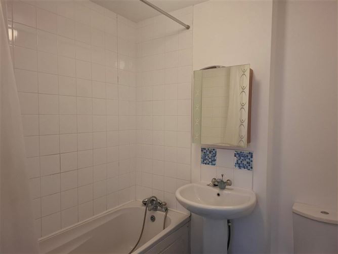 6 Chancery Park Way, Chancery Park, Tullamore, Co. Offaly