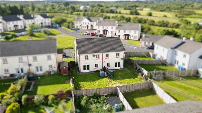 Photo 30 of 32 — 15 River Oaks, Ballaghaderreen, Roscommon