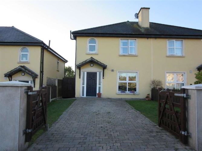 18 Railway Gardens, Lismore, Waterford