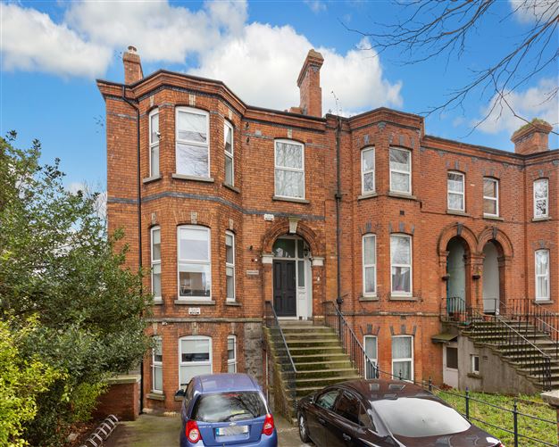 60 Derrylavin, North Circular Road, Dublin 7