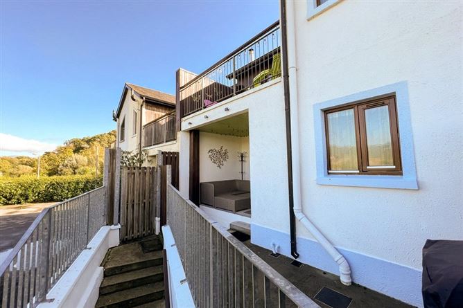 4 Hotel Street, Tinnahinch, Graiguenamanagh, Co. Kilkenny