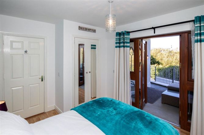 4 Hotel Street, Tinnahinch, Graiguenamanagh, Co. Kilkenny