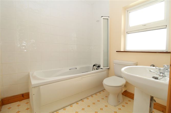 3 Cois Abhainn, Tralee, Kerry