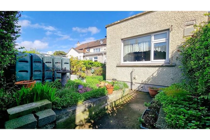 18 St Joseph's Road, Greenhills, Dublin 12
