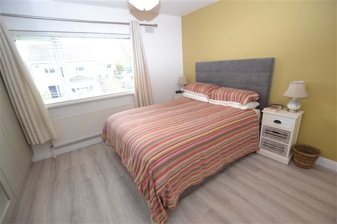 17 Twin Oaks, Clonattin, Gorey, Wexford