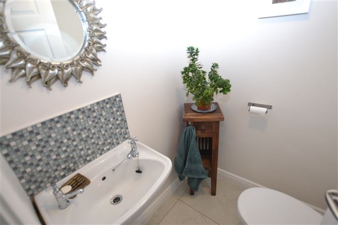 17 Twin Oaks, Clonattin, Gorey, Wexford