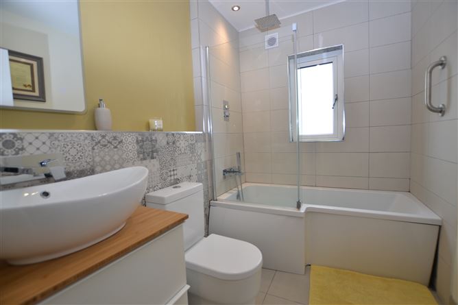 17 Twin Oaks, Clonattin, Gorey, Wexford