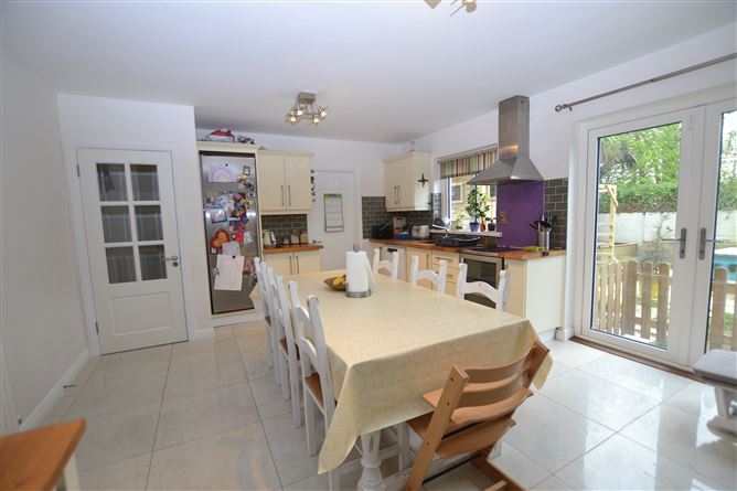 17 Twin Oaks, Clonattin, Gorey, Wexford