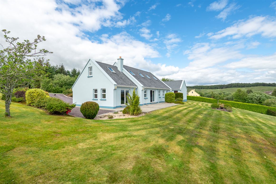 Rossacussane, Greenane, Kenmare, Co. Kerry Rossacussane, Greenane, Kenmare, Co. Kerry