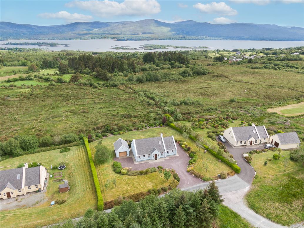 Rossacussane, Greenane, Kenmare, Co. Kerry Rossacussane, Greenane, Kenmare, Co. Kerry