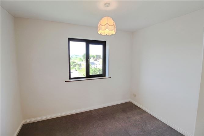 30 Somerville, Church Road, Carrigaline, Cork