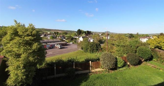 30 Somerville, Church Road, Carrigaline, Cork