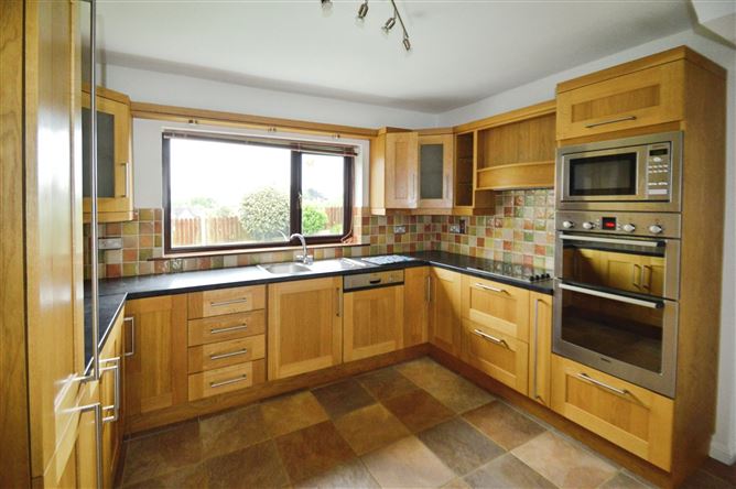 30 Somerville, Church Road, Carrigaline, Cork