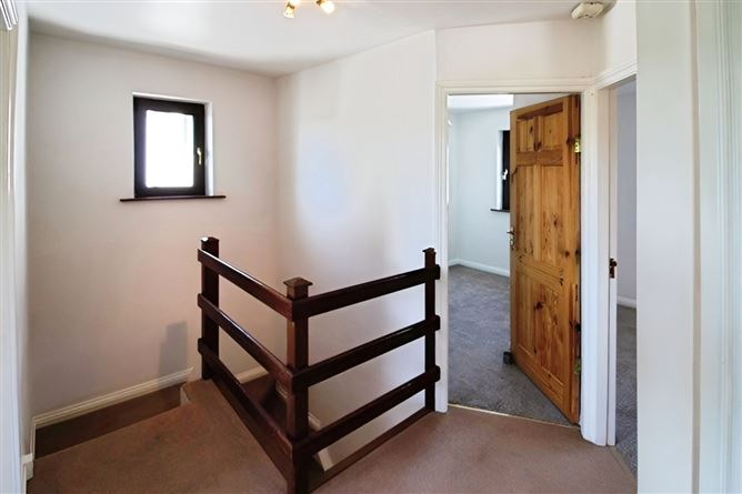 30 Somerville, Church Road, Carrigaline, Cork