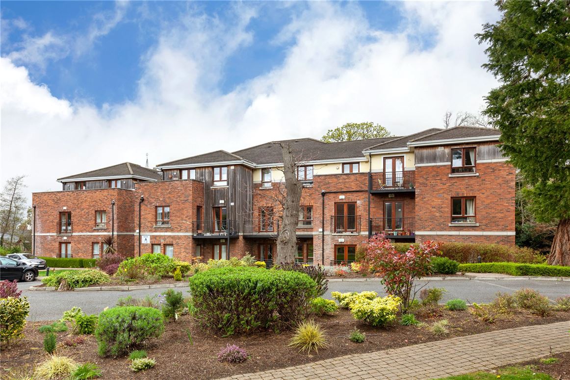 18 Altamont Hall, Stoney Road, Dundrum, Dublin 14 Sherry FitzGerald