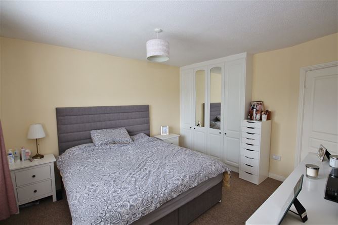 20 Haydens Park Grove, Lucan, Co. Dublin
