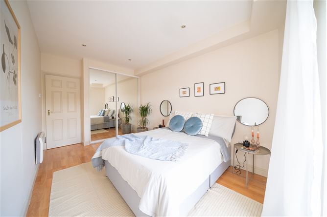 12 2 George's Quay, South City Centre, Dublin 2
