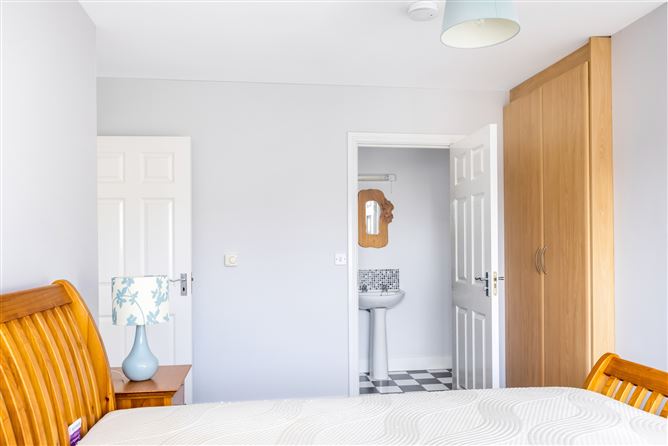 30 Cluain Aoibhinn, Swellan Lower, Cavan