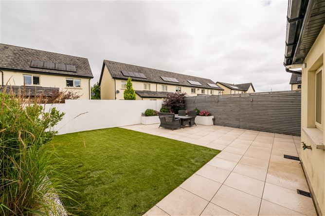 5 Cois Glaisin Crescent, Navan, Meath