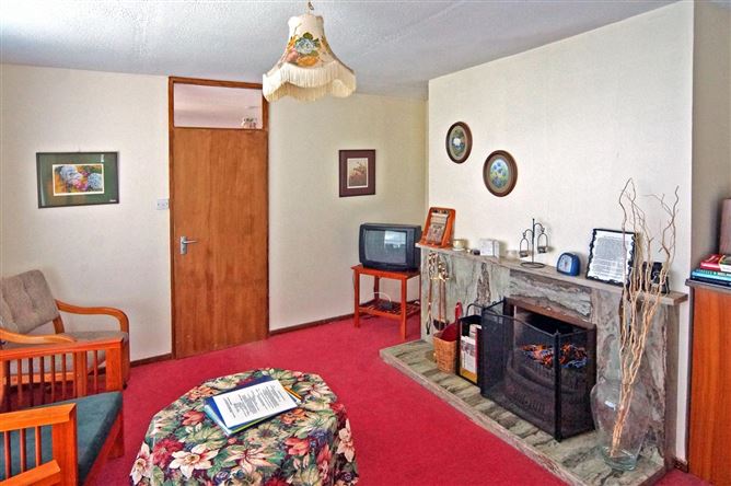 3 Bed in Oughterard,Oughterard,  Galway