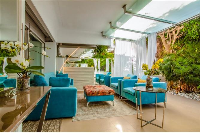 {name:Malaga, codeiso:MA}, Marbella, Marbella Golden Mile, Las Lomas del Marbella Club, Spain - COSTA-01246P