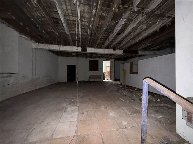 Photo 9 of 18 — 6 Wolfe Tone Street, Clonmel, County Tipperary
