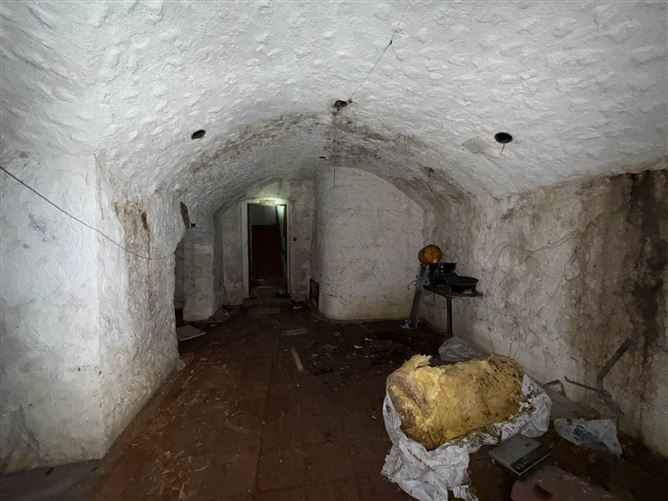 Photo 14 of 18 — 6 Wolfe Tone Street, Clonmel, County Tipperary